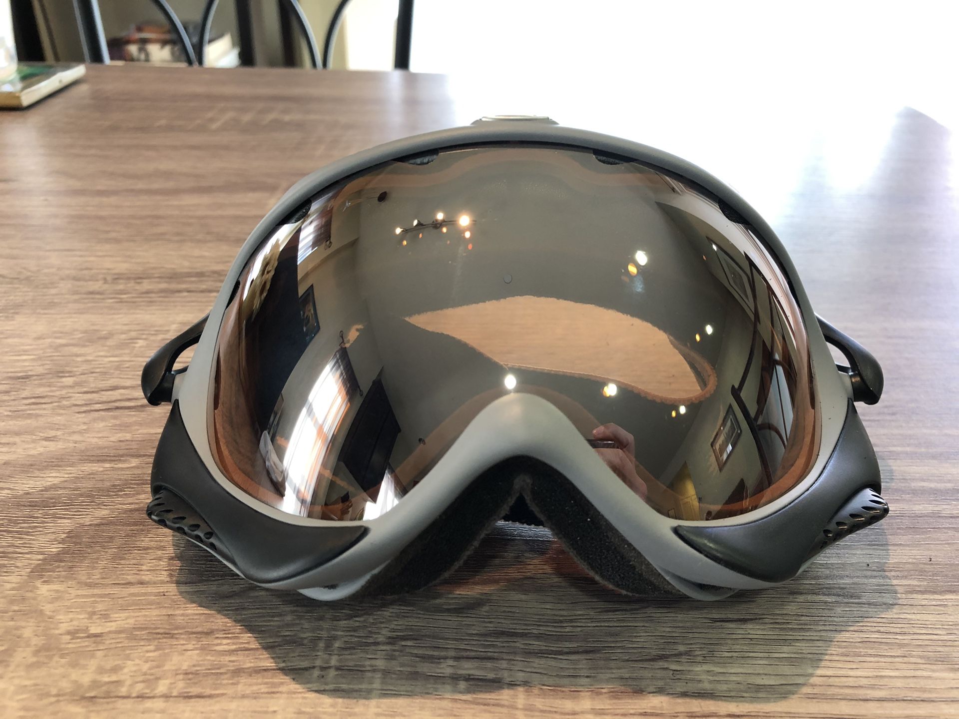 Oakley Wisdom Ski/Snowboard Goggles