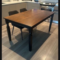 5 X 3.5 Dining Table For Sale (Great Condition)