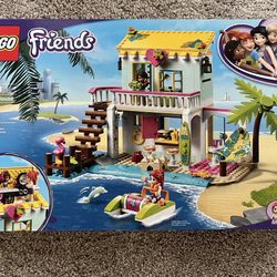 NEW Lego Friends Beach House 
