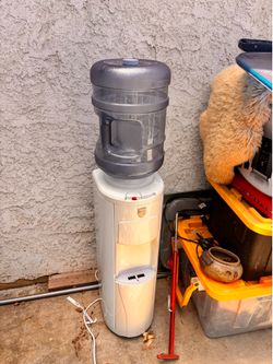 White Top Load Water Dispenser (Glacier Bay)