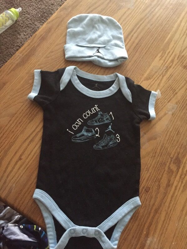 Jordan onesie and hat outfit size 0-6