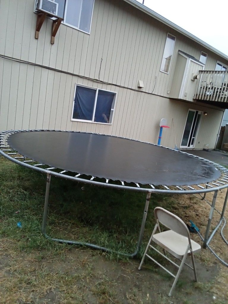 Trampoline