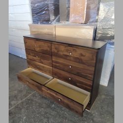 8 Drawer Dresser 