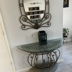 CONSOLE TABLE  WITH MIRROR 