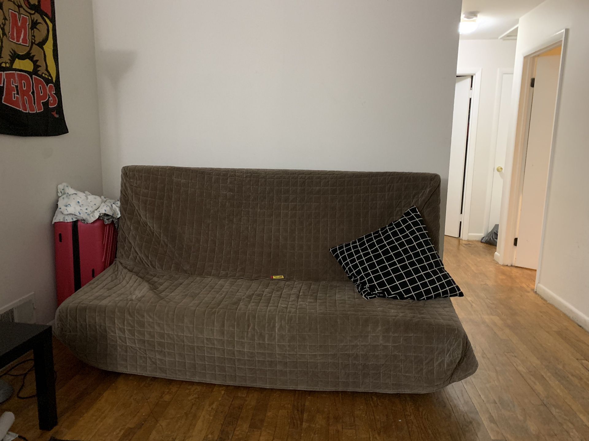 Comfy futon for sale! Need gone ASAP!