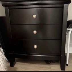 Nightstand / end table