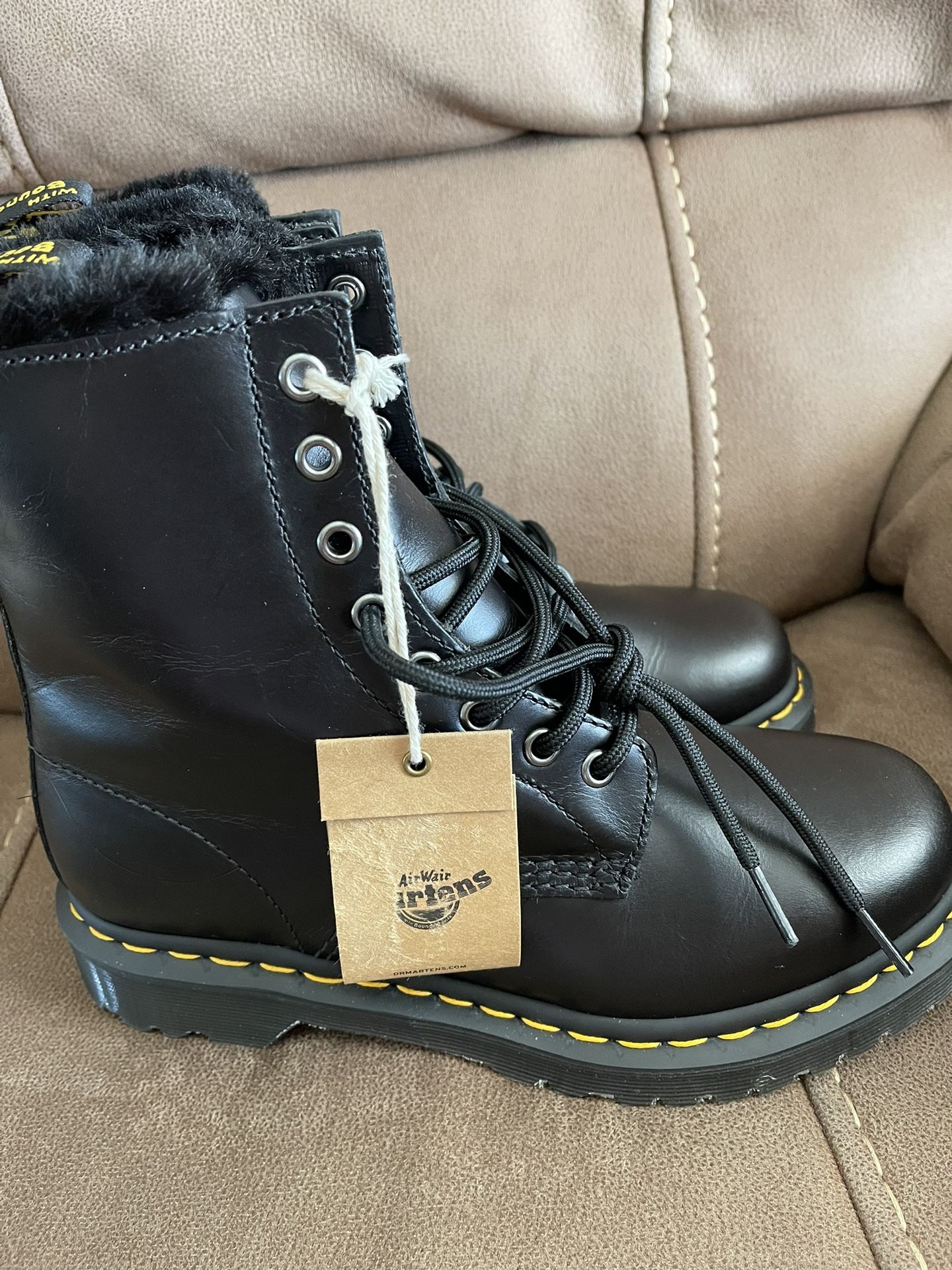 Dr Marten’s Boots With Fur Size 8.
