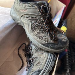Nevados hiking shoes women’s