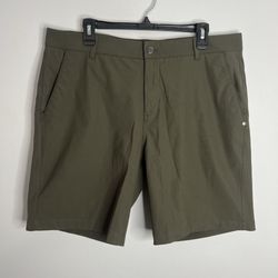 Vuori Meta Shorts Mens 36 Green V379