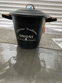 Metal Onion Storage Container 18.00