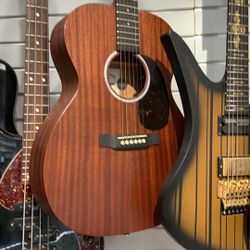 Martin Acoustic 000-10 acoustic guitar with soft case electric acoustic