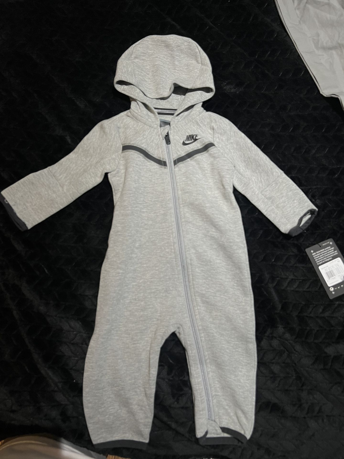 Baby Nike Tech Fleece