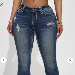 Fashion Nova Jeans 