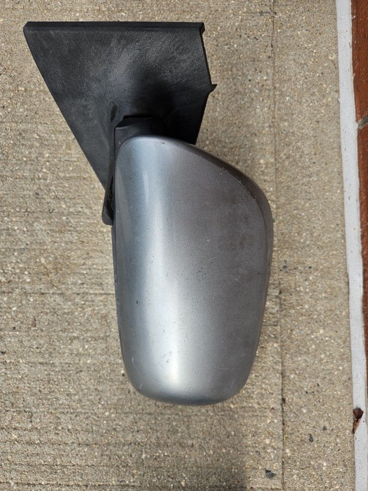 08 Toyota Yaris Passenger Side View Mirror