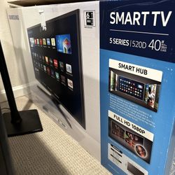 Samsung 40 Inch 5 Series 520D Smart TV