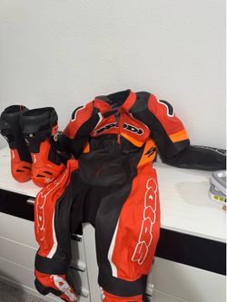 Spidi Motorcycle Racing Suit w/ XPD Race Boots. NEVER WORN