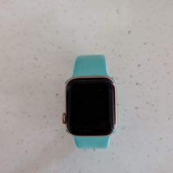 Apple Watch Series 4 40mm Aluminum