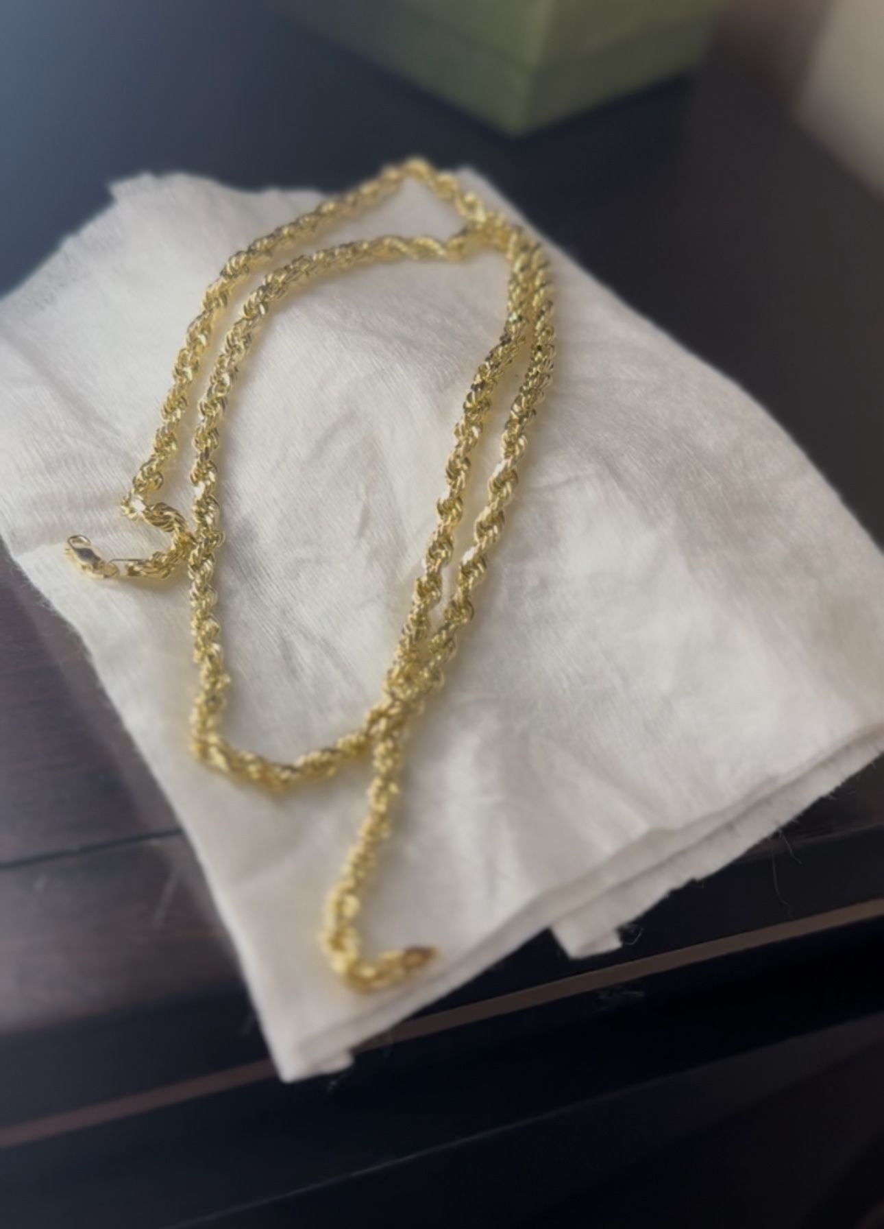 BEAUTIFUL GOLD ROPE CHAIN