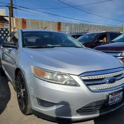 2010 Ford Taurus 
