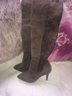 Super Cute New above the Knee suede Boots(size 5 1/2)