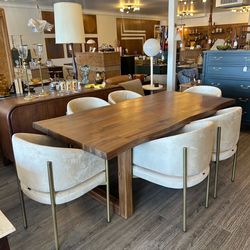 Dining Table / Solid Wood / NEW!