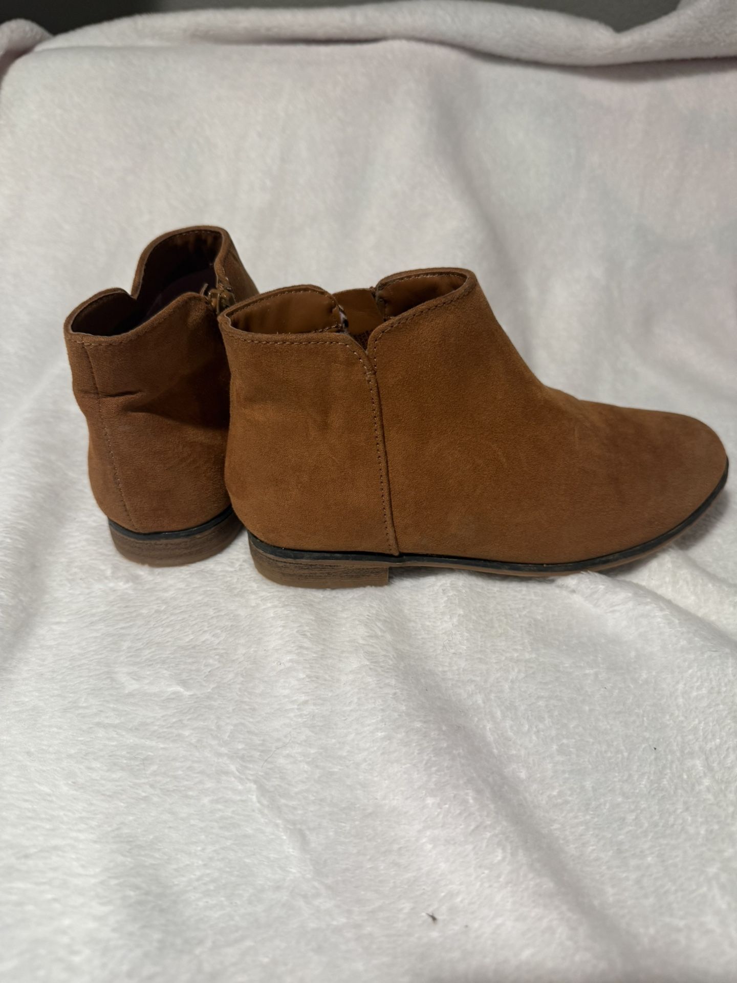 Girls Boots