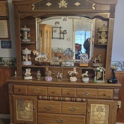 2pc Dresser Hutch 