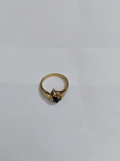 14 kt gold women's ring