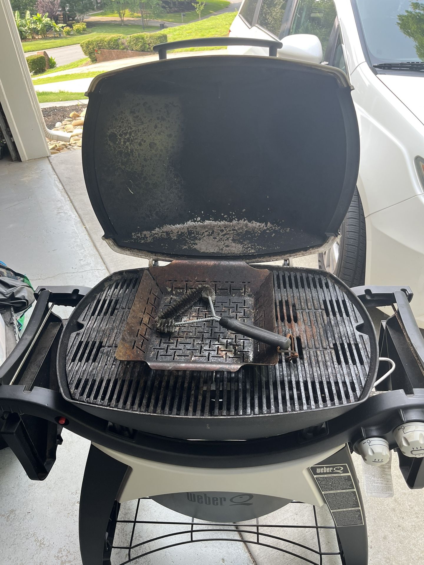 Weber Standup Gas Grill