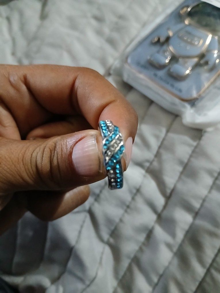 Blue and white diamond embrace the love personalized ring