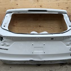 2017-2019 FORD ESCAPE Liftgate OEM 