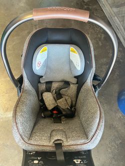 Infant maxi cosi car seat