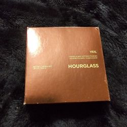HOURGLASS SETTING POWDER 