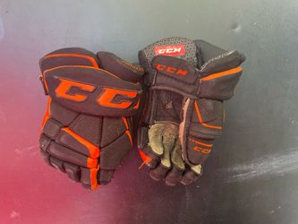 Hockey gloves