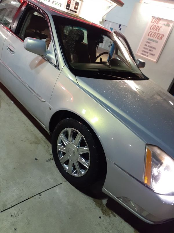 Beautiful good condition, luxury Cadillac DTS 2006 for Sale in