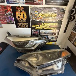 Toyota Corolla 2014 Headlights