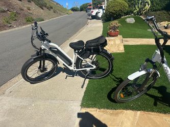 Duo Bikes, His and Hers  Sell together