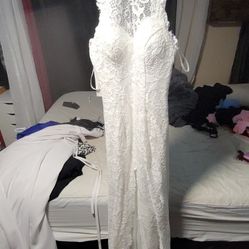 Gorgeous Embellished Mermaid Style Train Wedding Dress
