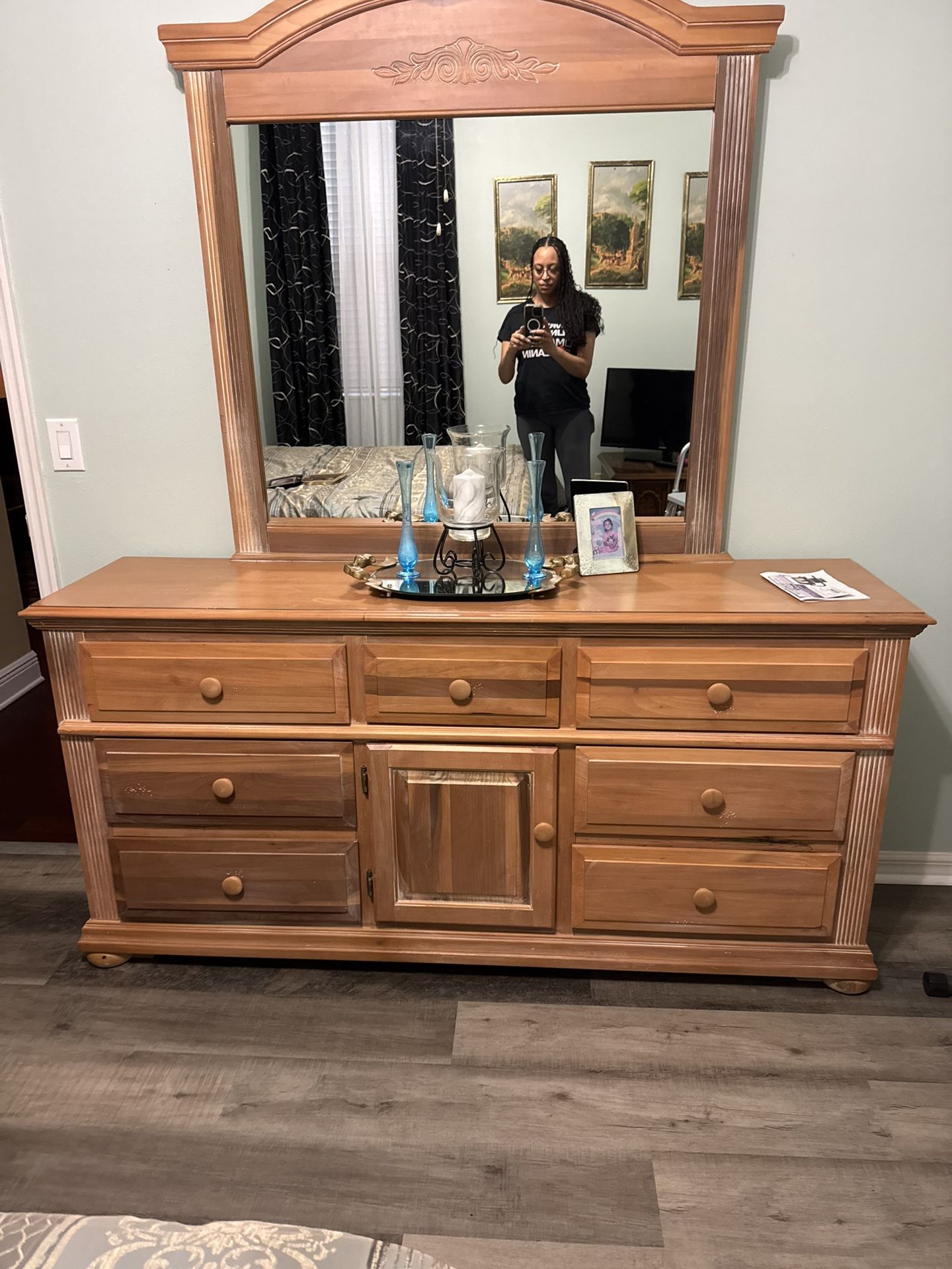 Queen Bedroom Set