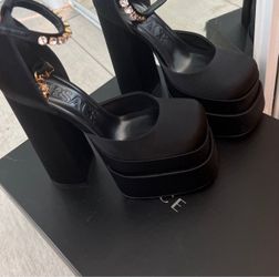 Versace satin Pumps