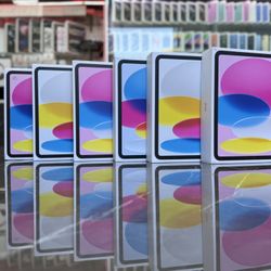 iPad 11th Gen A16 Chip (Latest Model) Take It Home In Payments/ llévalo a casa en pagos 