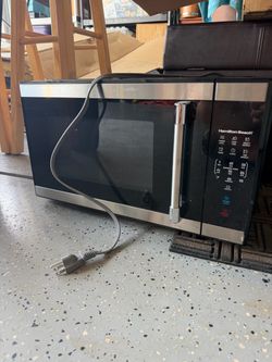 Hamilton Beach 1000W Microwave