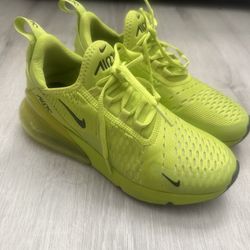 Nike 270s Gym Shoes 