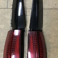 Cadillac Escalate Tail Lights & 1 Wheel