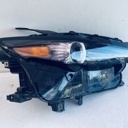 2020-2023 MAZDA CX-30 RIGHT PASSENGER SIDE HEADLIGHT NON ADAPTIVE OEM 