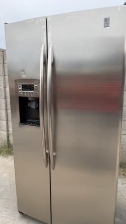 REFRIGERATOR GE STAINLESS STEEL