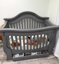 Crib with mattress