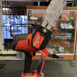 Milwaukee Hatchet #109215-1 MGC 