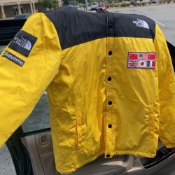 The North Face X Supreme X-Large