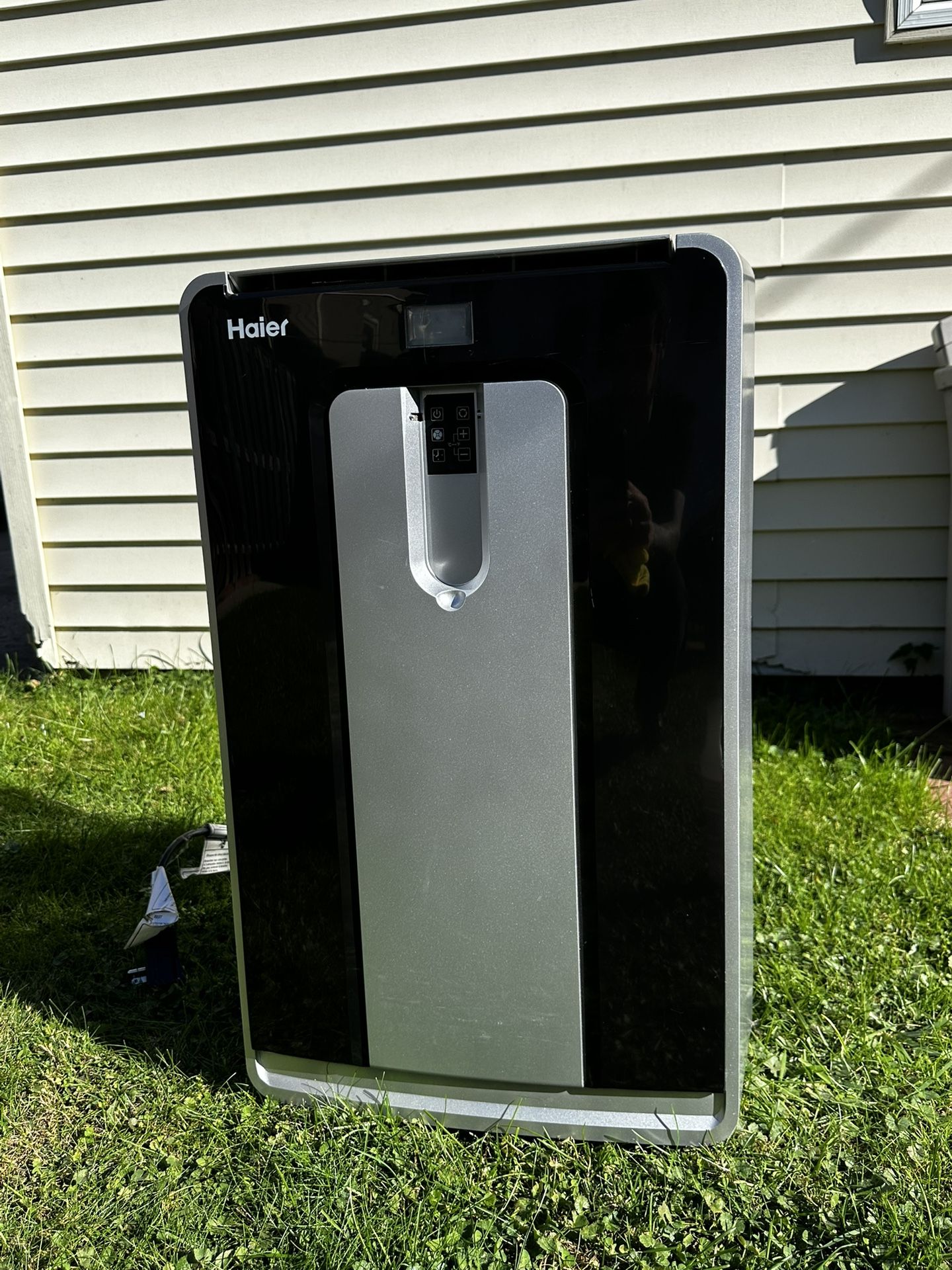 Haier Portable Air Conditioner HPN10XHM!